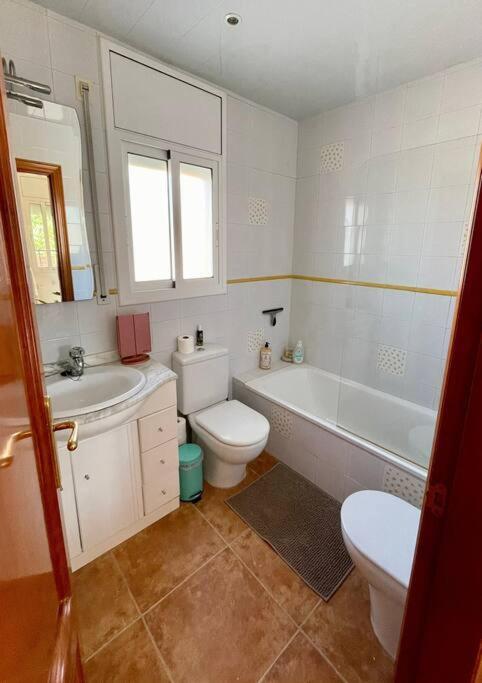 Villa Tu Pequeno Paraiso Calafell Exterior foto